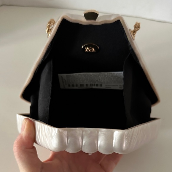 NWT Zara Hard Clam Shell Clutch - Picture 5 of 9